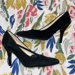 Black Suede Pumps (Brand New) ✨